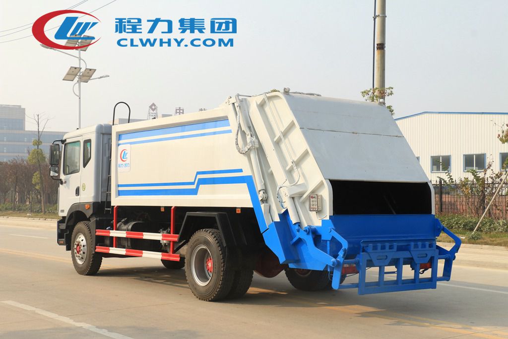 东风D9压缩垃圾车高清图